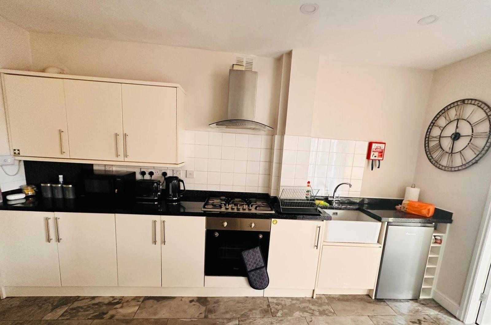 Birmingham Blissful Apartment With 2 Bedrooms 外观 照片